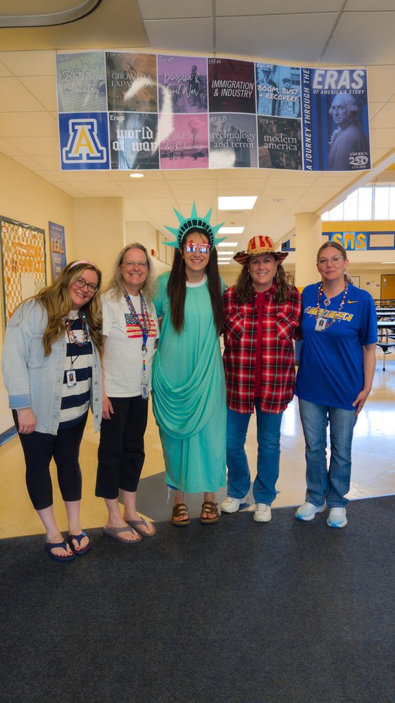 AberdeenSMS's tweet photo. On Friday, Simmons Middle School showed off its American spirit by celebrating America’s 250th birthday with an Eras Day! ❤️🤍💙 See more pictures here: https://t.co/OGOhjlYmlT #GoEagles #AberdeenPublicSchools 💙🦅💛 https://t.co/kGfJIraNTQ