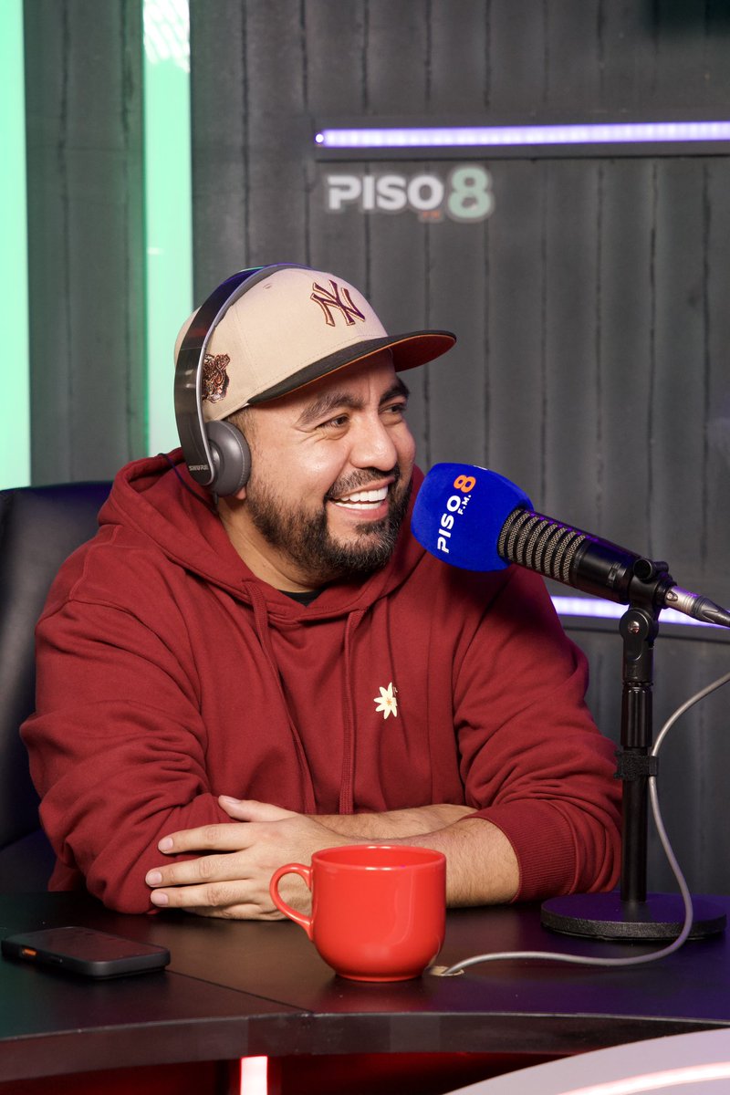 jhovanotyshow's tweet photo. Con su ayuda… y con un gran equipo… voy a construir la red de streaming más grande de Latinoamérica. Se llamará RESTI. ( Red De Streaming Independientes)

Un sistema donde se romperán las fronteras del entretenimiento y del contenido. Donde un talento ya no le pertenecerá exclusivamente a una plataforma, a un canal o a una marca.

Porque las ideas nacieron para expandirse.

Y todo empezó en @Piso8FM El lugar donde transformamos la Frecuencia Modulada en FORMATO MULTIMEDIA.

Y este primer programa hará historia: será el primero en el mundo en emitirse desde una señal madre y retransmitirse simultáneamente en múltiples medios y plataformas.

No estamos creando otro streaming.

Estamos creando una nueva era de comunicación.

AMÉN.
LO DECLARO EN EL NOMBRE DE PAPITO DIOS. 🤜🤛