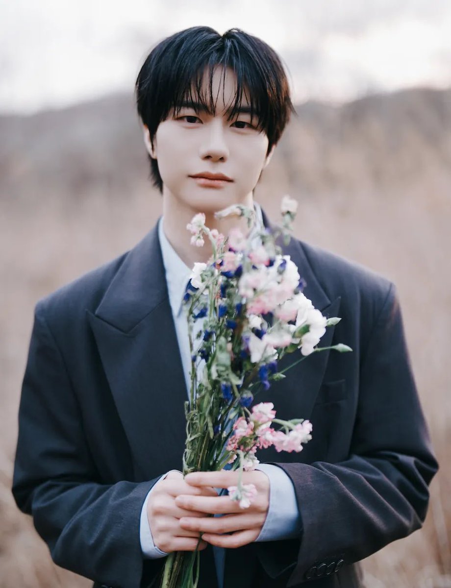 Hope from 17 Carat K-Pop tweet media