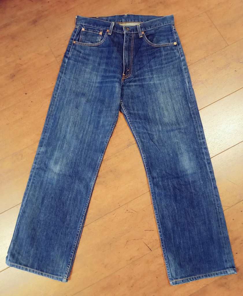 0516 ゆったりとしたストレートデニム お探しの方にオススメ品