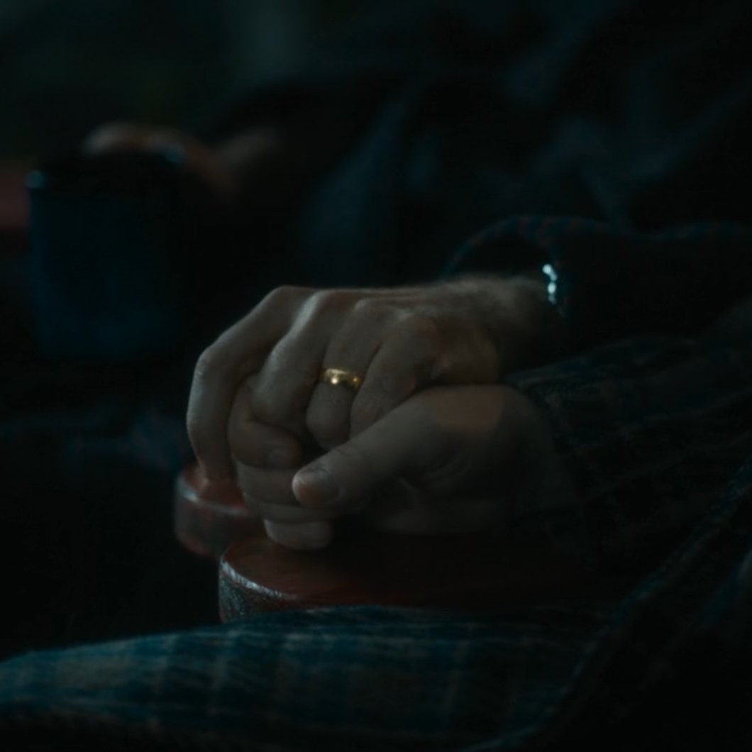 LESBIANS4AZFELL's tweet photo. i LOVE how not only did asa keep the nervous hands thing but he then has anthony’s hand to cling to for years and years 🤍🧡 #go3spoilers https://t.co/qZyEHgjFSQ