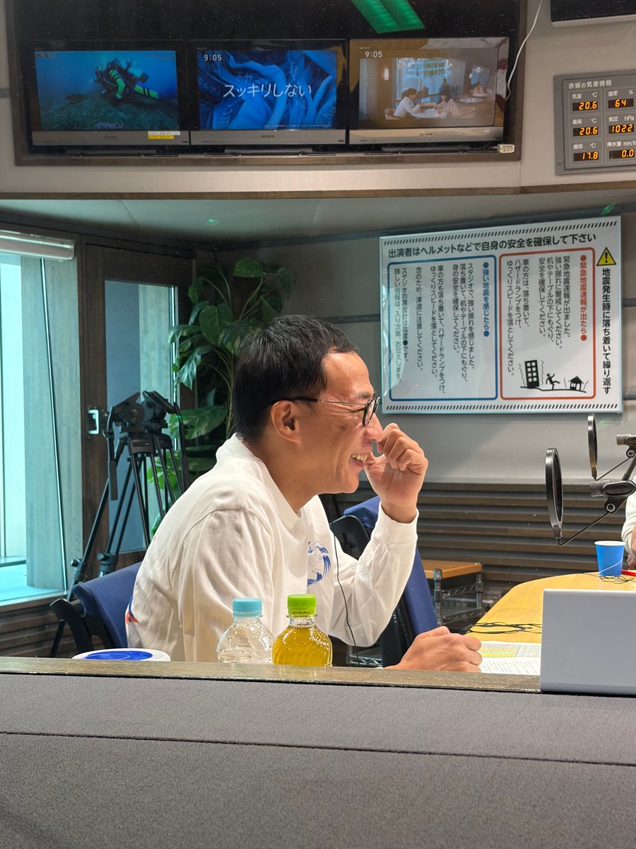 chaki954's tweet photo. TBSラジオ ナイツのちゃきちゃき大放送
radikoで今すぐ聴けますよ
https://t.co/PIpXT2tgd1
今週の漫才のネタ：君のクイズ
常連さんは #クリープハイプ の #尾崎世界観 さん
ゲストは #キャイ〜ン の #ウド鈴木 さん
メールテーマ：���私も〇〇代表です」 https://t.co/cxIxYzTA3t