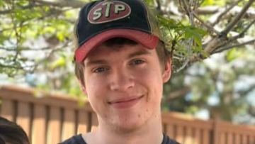 mc_croix's tweet photo. Man who shot Colorado father Dustin Wakefield while he was protecting his toddler has pleaded guilty to second-degree murder. The victim’s family described him as a loving, selfless hero ahead of sentencing. https://t.co/OkPxCmIvml