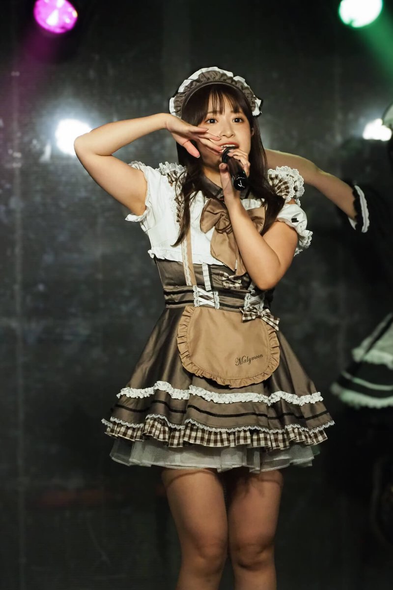 むーんがーる tweet media