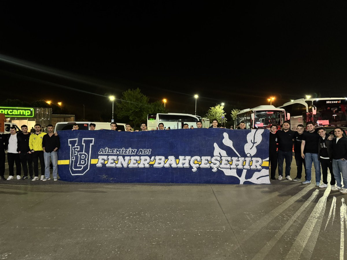 UFBBahcesehir's tweet photo. 1907 ÜNIFEB Bahçeşehir Üniversitesi örgütlenmesi olarak 20. geleneksel bahar şenliği için İzmir yolundayız
#1907ÜNİFEBBaharŞenliiğinde https://t.co/s240WwXrn6