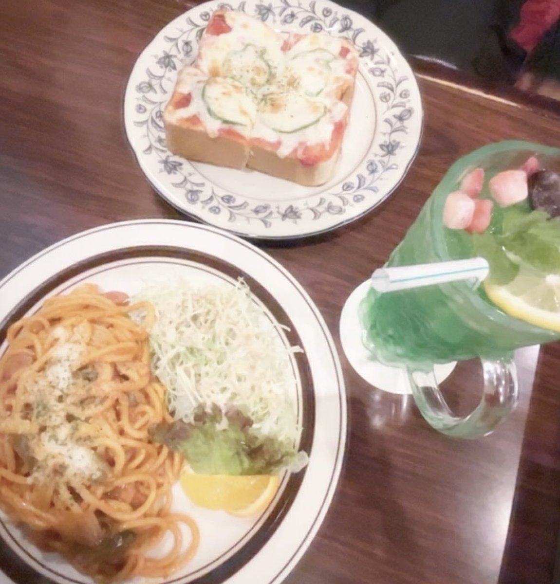 あい tweet media