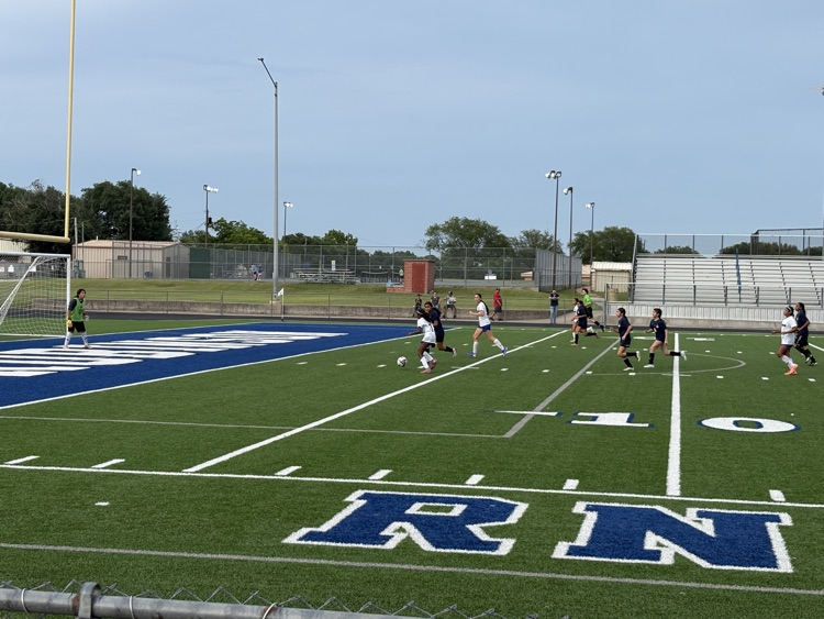 whatsnewatrjh's tweet photo. Both the girls and boys soccer teams end the season with big wins tonight! It's so fun to see these students excelling on the pitch. #RobinsonISD https://t.co/a2PX3z5VTQ