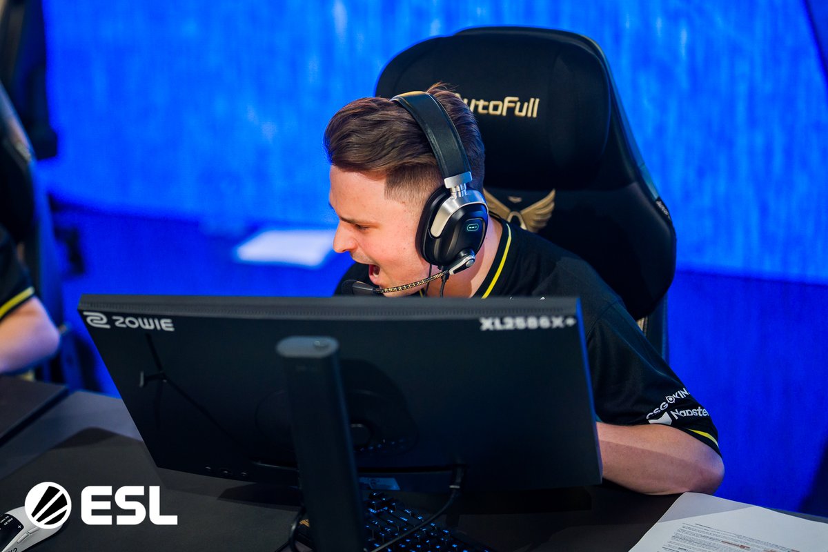 Intel® Extreme Masters tweet media