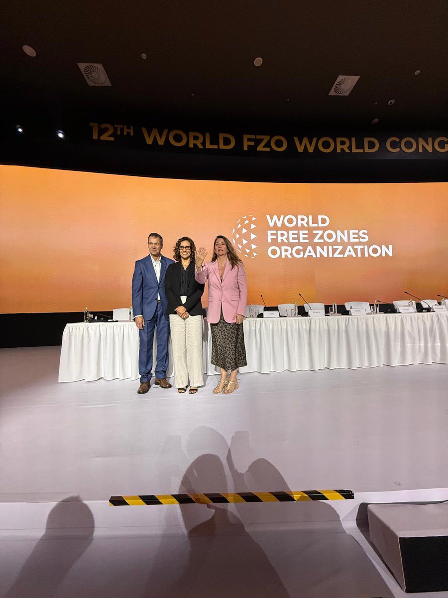 czfuy's tweet photo. La #CZFUY felicita al Ing. @juan_opertti por su reciente elección como miembro del Board of Directors de la WFZO. Un reconocimiento a su trayectoria, compromiso y aporte al desarrollo del régimen de Zonas Francas y su proyección internacional.

¡Felicitaciones, Juan! 🇺🇾 https://t.co/VJFZIV9x20