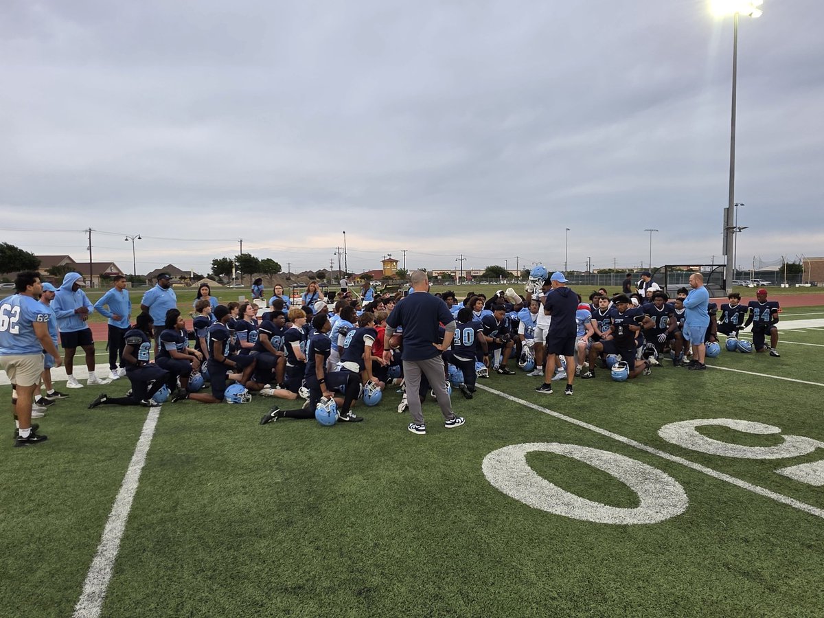 Emerson Mavericks Football tweet media