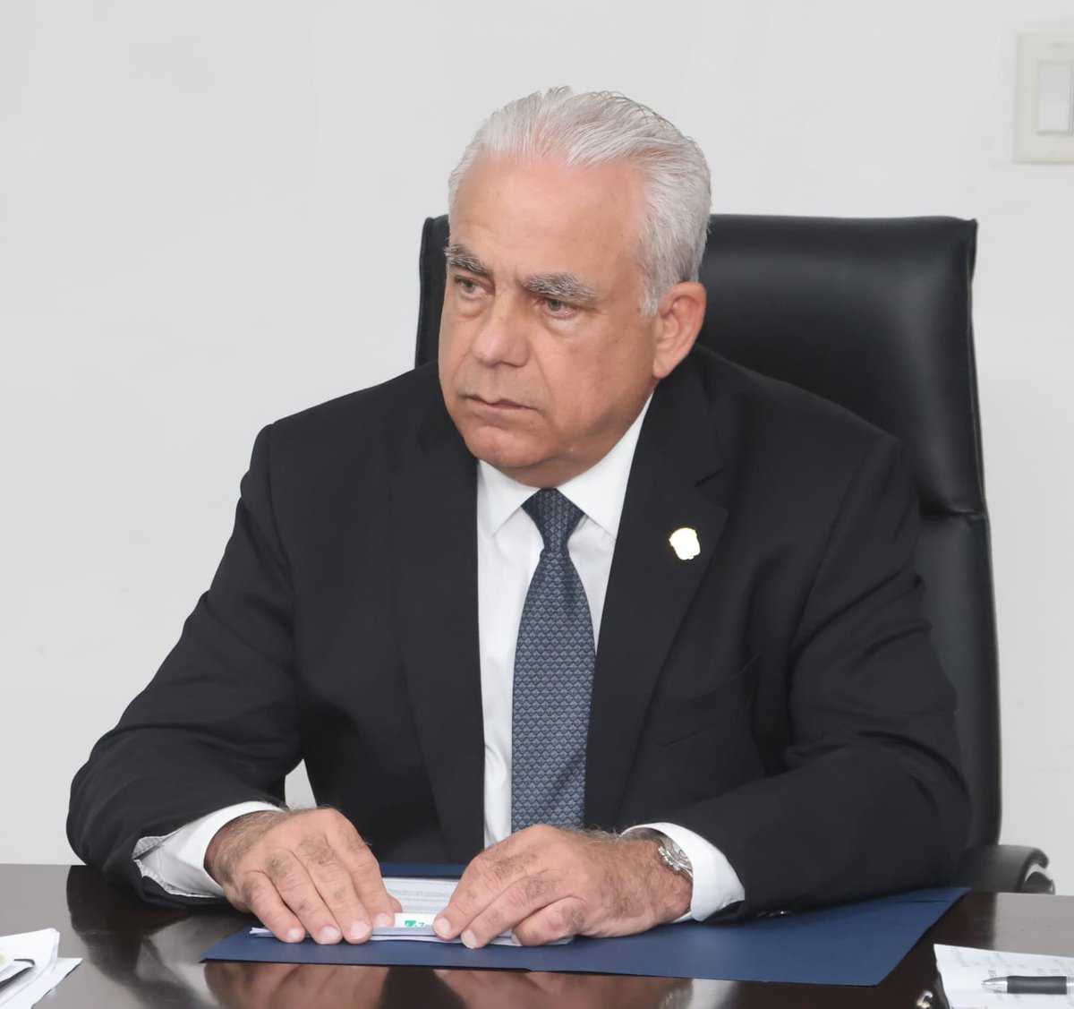 MIDAPma's tweet photo. "El respaldo a nuestro sector agropecuario, la defensa del patrimonio fitozoosanitario y la seguridad alimentaria del país, no son negociables":  Ministro de Desarrollo Agropecuario, Roberto Linares.
#ConPasoFirme https://t.co/LFF6xgugNY