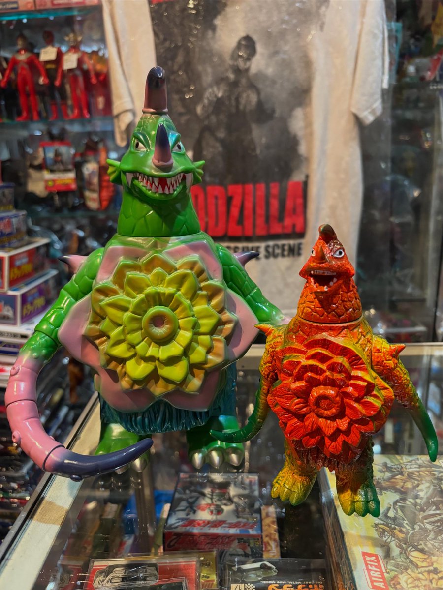 本日10時からの営業です😊 ウルトラ怪獣ソフビ入荷しています