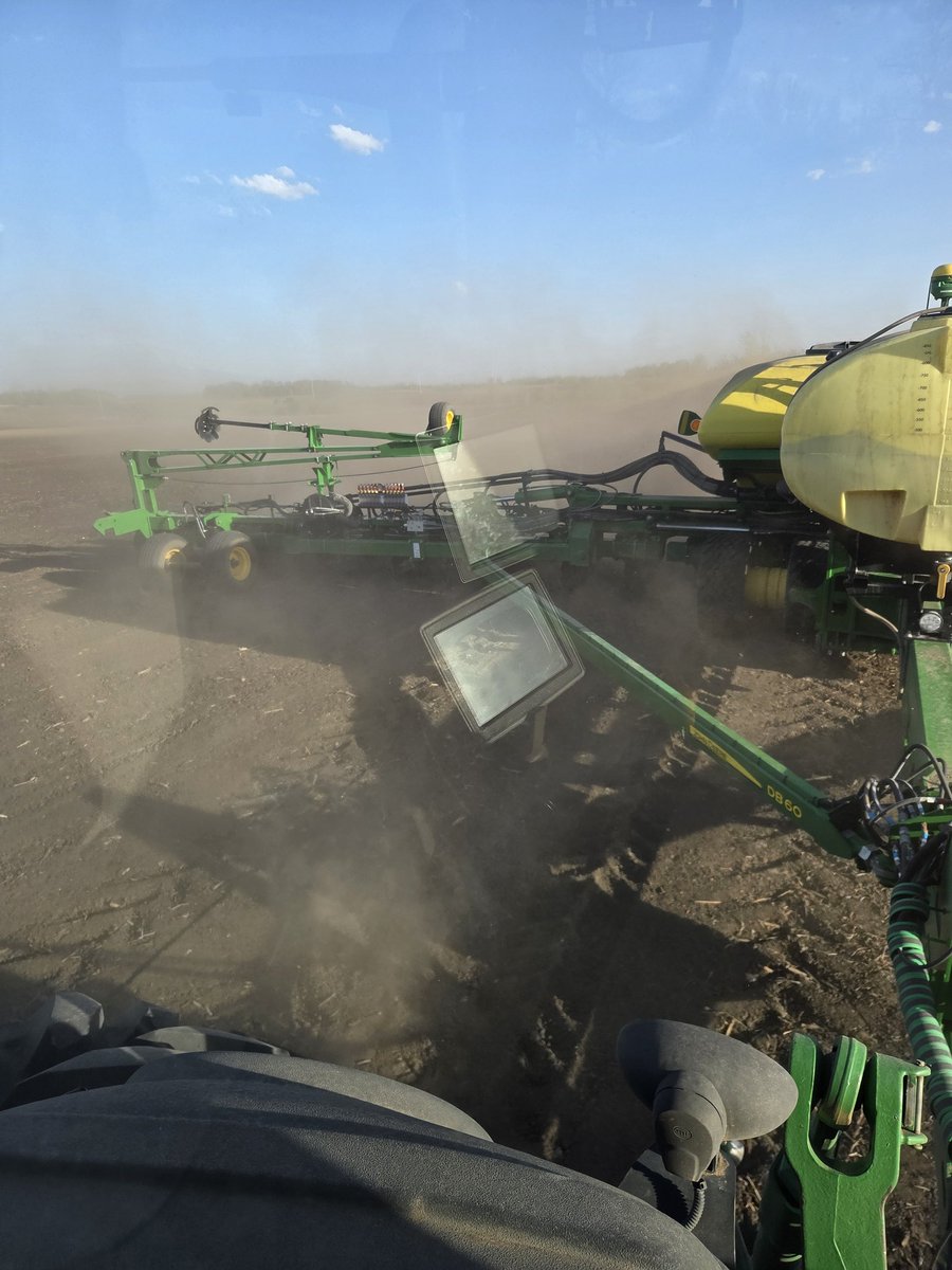 BaerView's tweet photo. @cjschlaudy Im not, but i identify this as notill https://t.co/FxVkJYaTpT