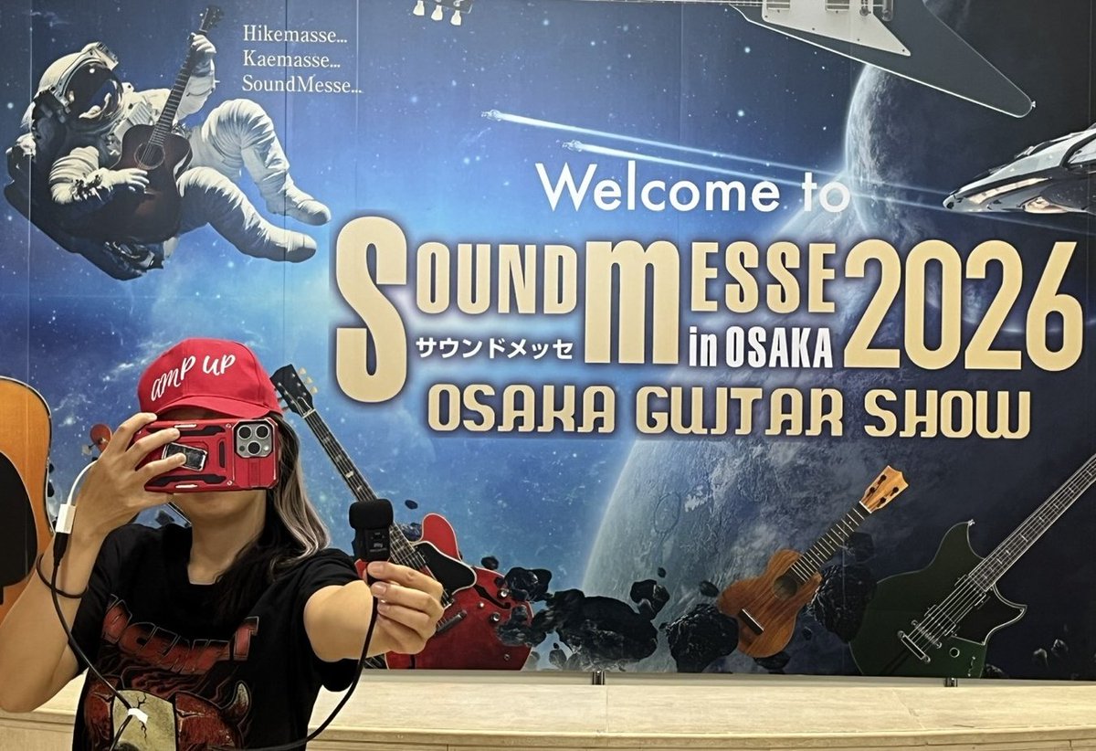 soundmesse's tweet photo. 【サウンドメッセ2026】
毎年恒例、配信ブースAMP UPのITSUKAがお届けする開場直前の様子を大公開!!!
今年もお待ちしてまっせ〜♪

https://t.co/E22raOAKbx

https://t.co/NbDtGqV6ge 
#サウンドメッセ #soundmesse #大阪イベント #楽器
#guitar #bass #acousticguitar #ukulele #japan #osaka #osakajapan