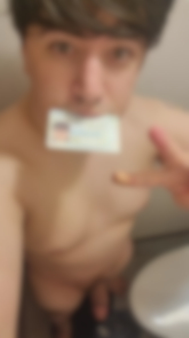 さき tweet media