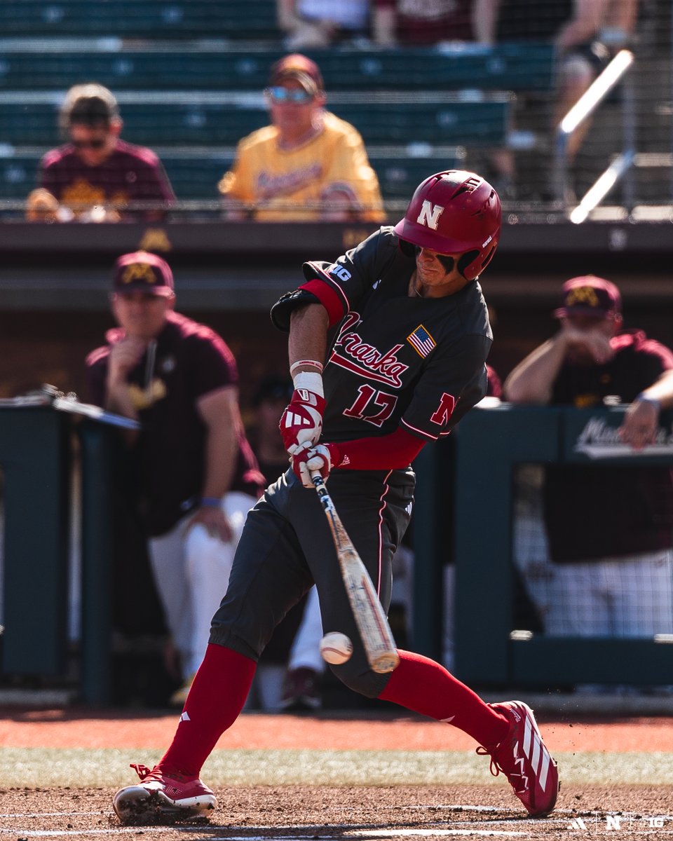 HuskerBaseball's tweet photo. HOW BOUT THOSE HUSKERS?!? 🌽

M9 | Nebraska 7, Minnesota 6 https://t.co/M7JNEk8I3k