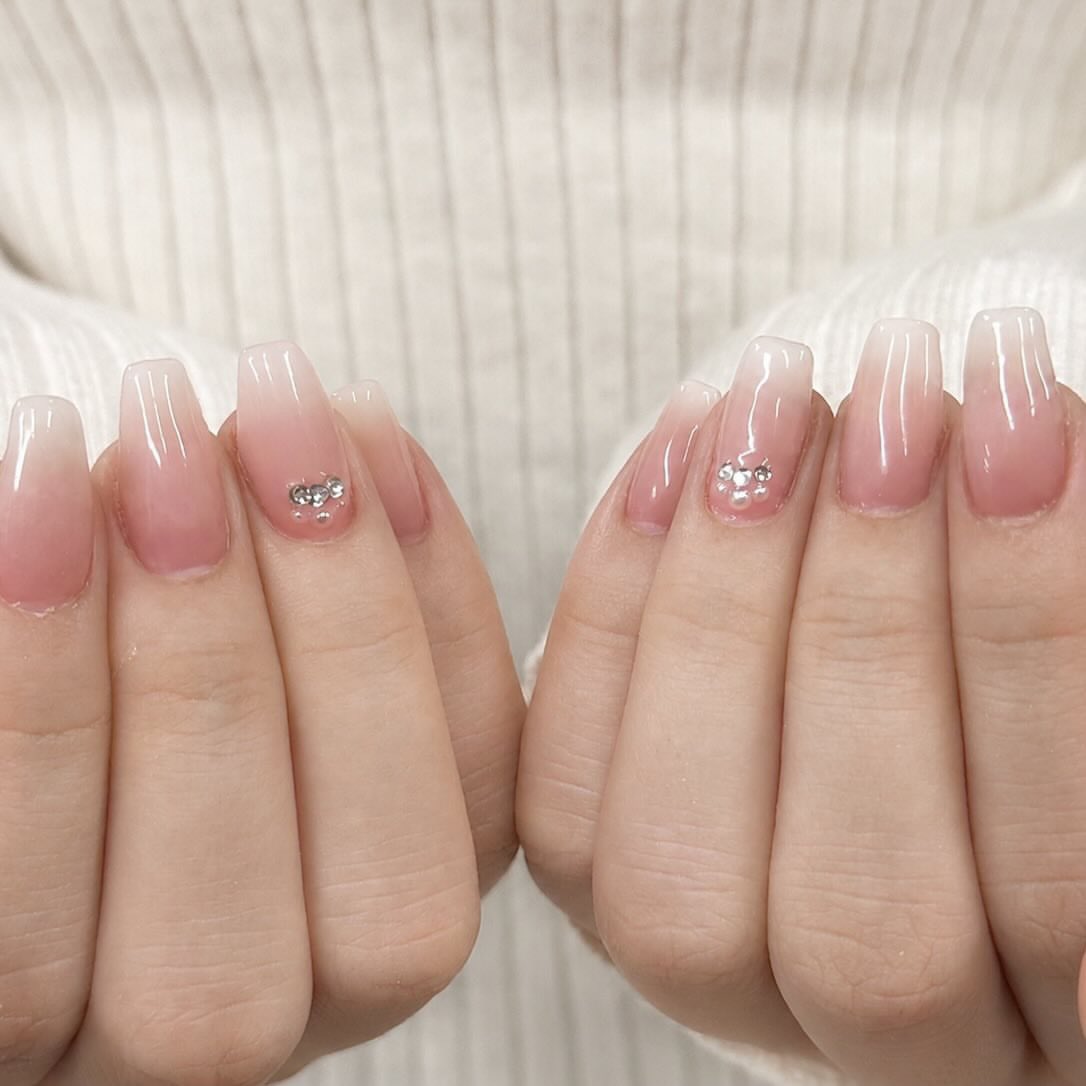 Darlingcrew's tweet photo. 【5/19〜5/24】
ネイル撮影モデル募集します💅✨

11:30〜　magnet / flash
13:30〜　グラデーション
16:00〜　ワンカラー
18:30〜　magnet

時間・メニュー指定にはなりますが、
お色味は自由に選べます◎

全メニュー2500円

ご希望の方はDMくださいꔛ♡　

#札幌ネイル #札幌ネイルモデル #札幌 https://t.co/ocXGHyEPHP