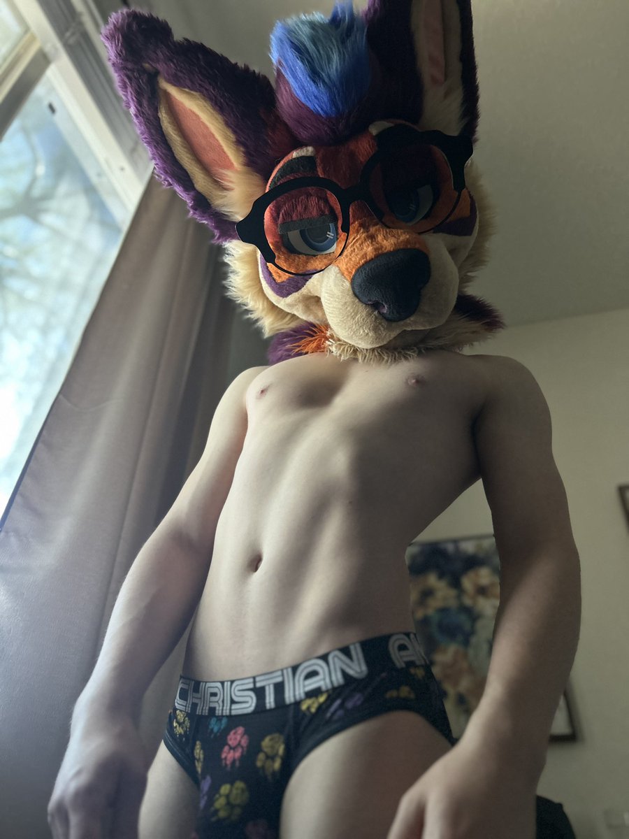 SmallGayCoyote's tweet photo. You like my new undies?~ https://t.co/olBtMeVLfF