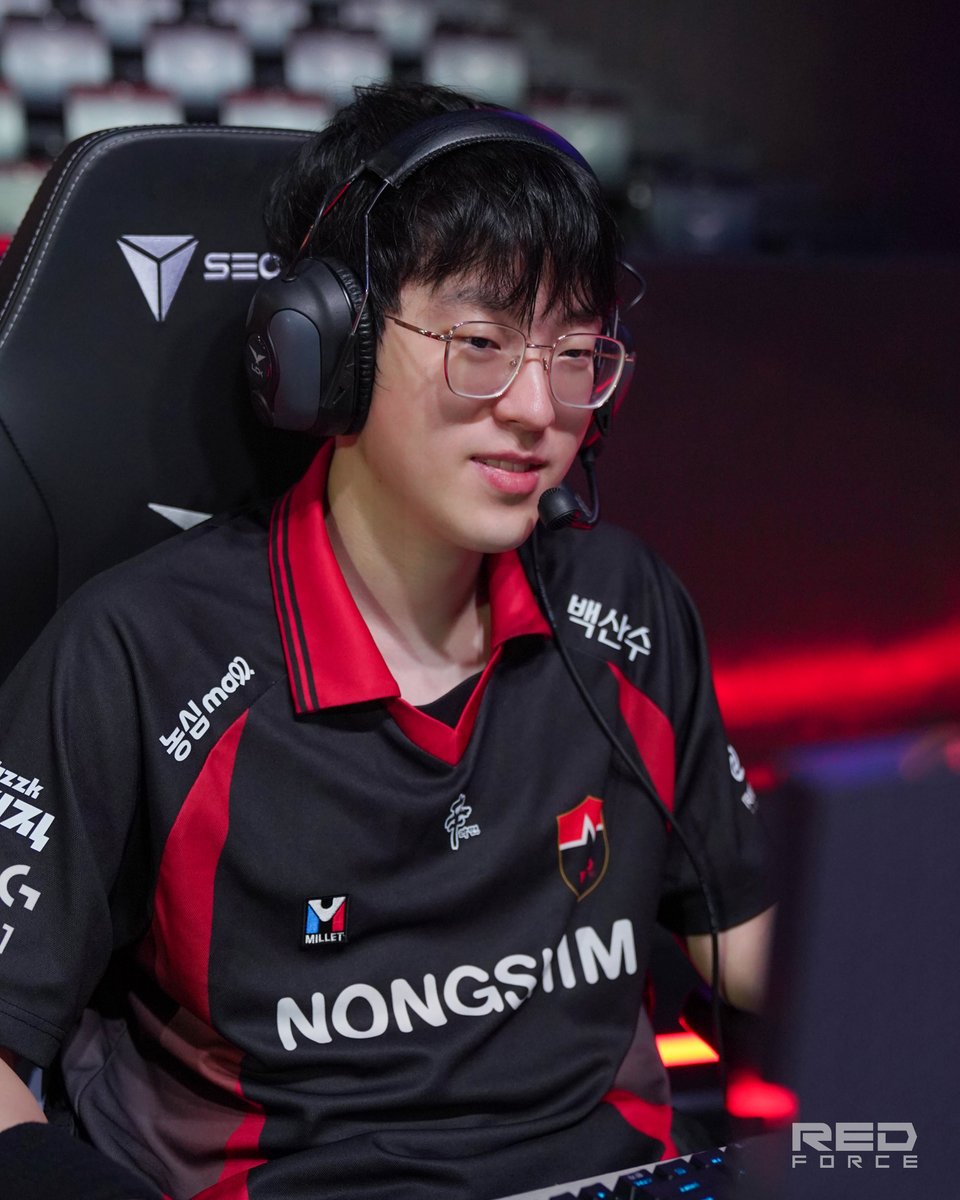 NS RedForce tweet media