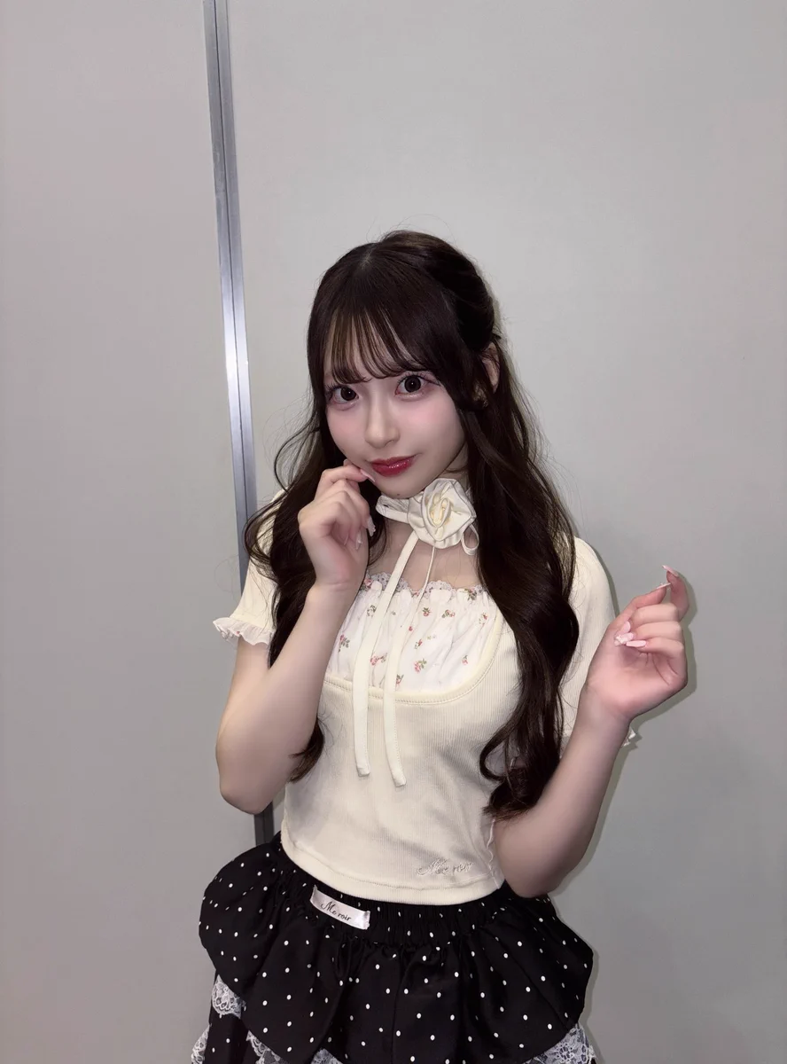 HI_0ZqsbEAAQo7b?format=webp&