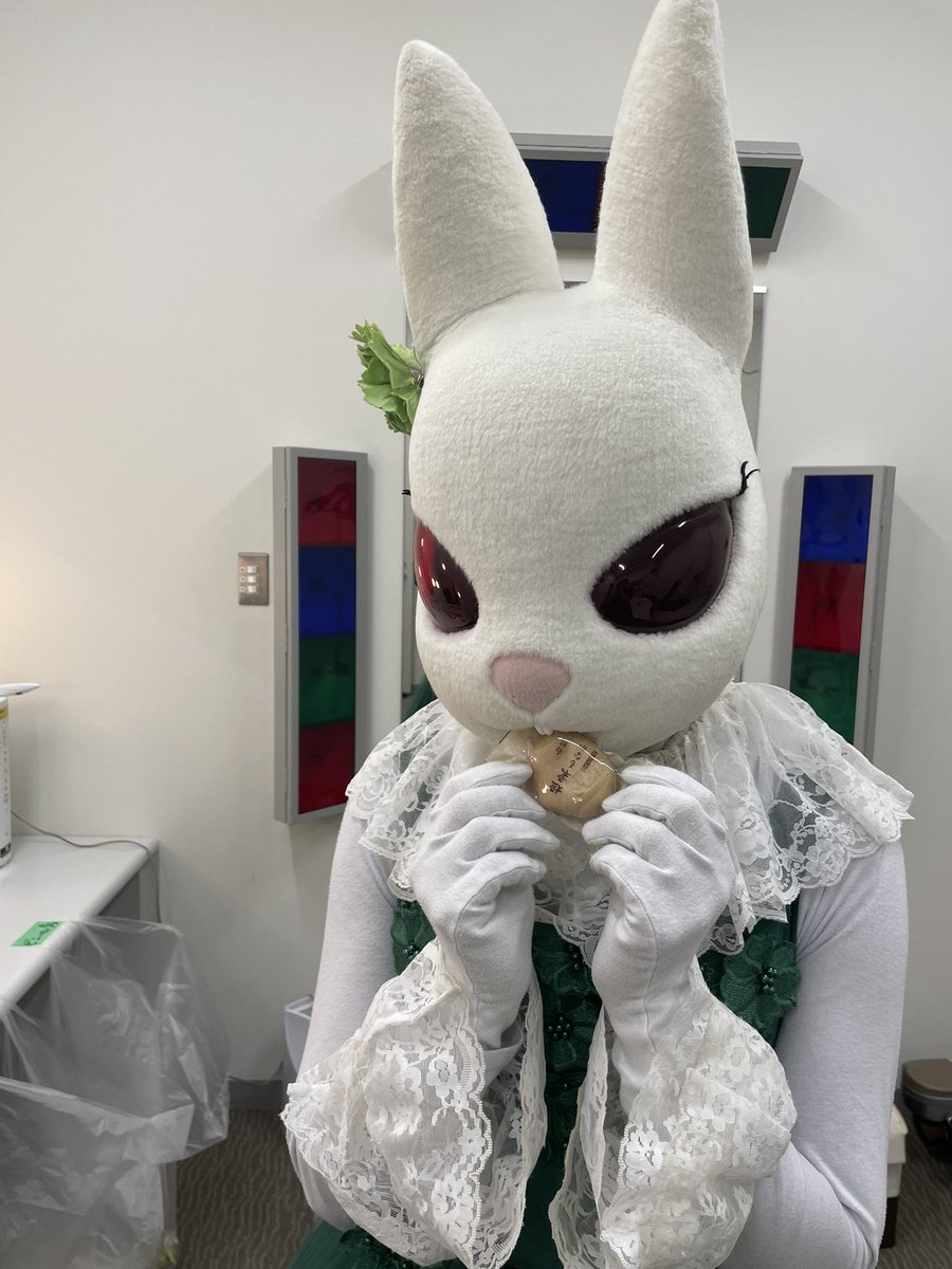 本日は文京シビックホールで「音楽の絵本〜エレガンス」でした