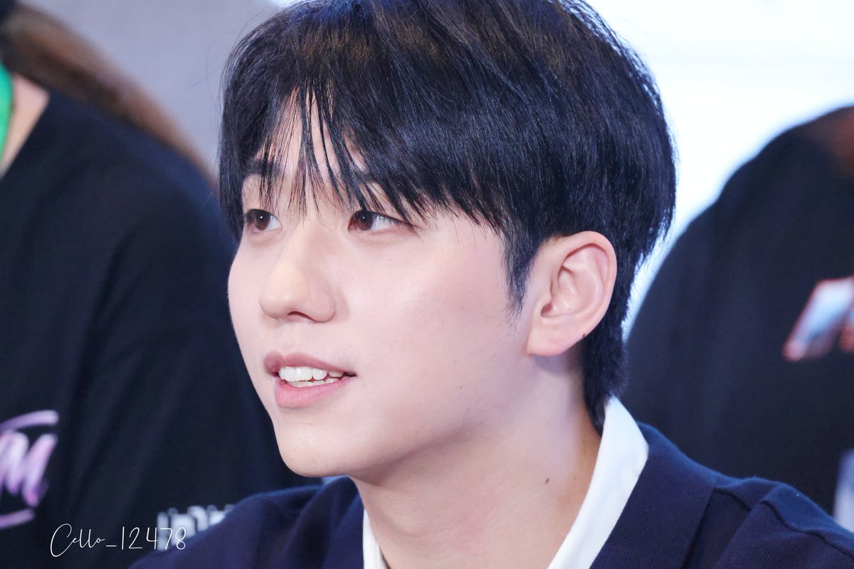 지유🐳 tweet media