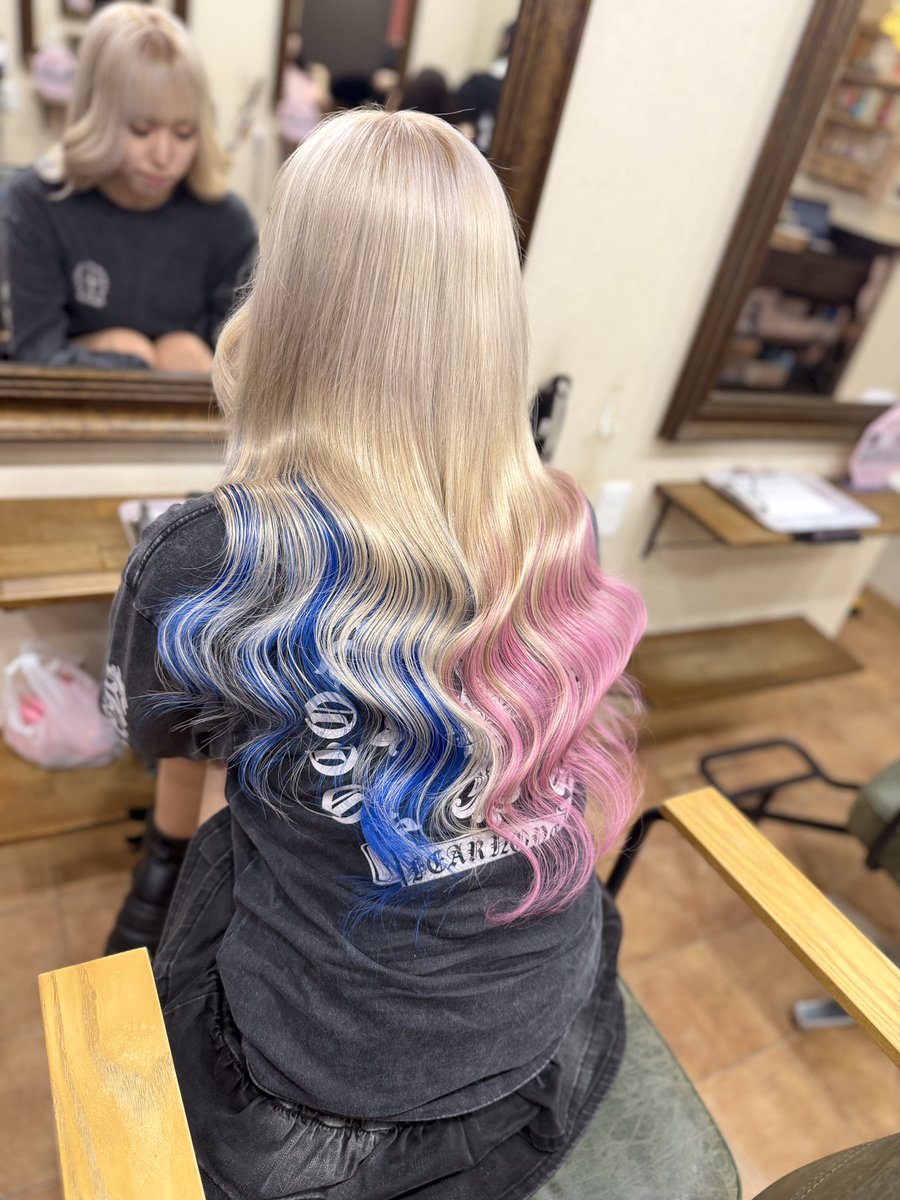 グラデーションカラーもとっても人気♡♡ ツートンカラーにしちゃうの