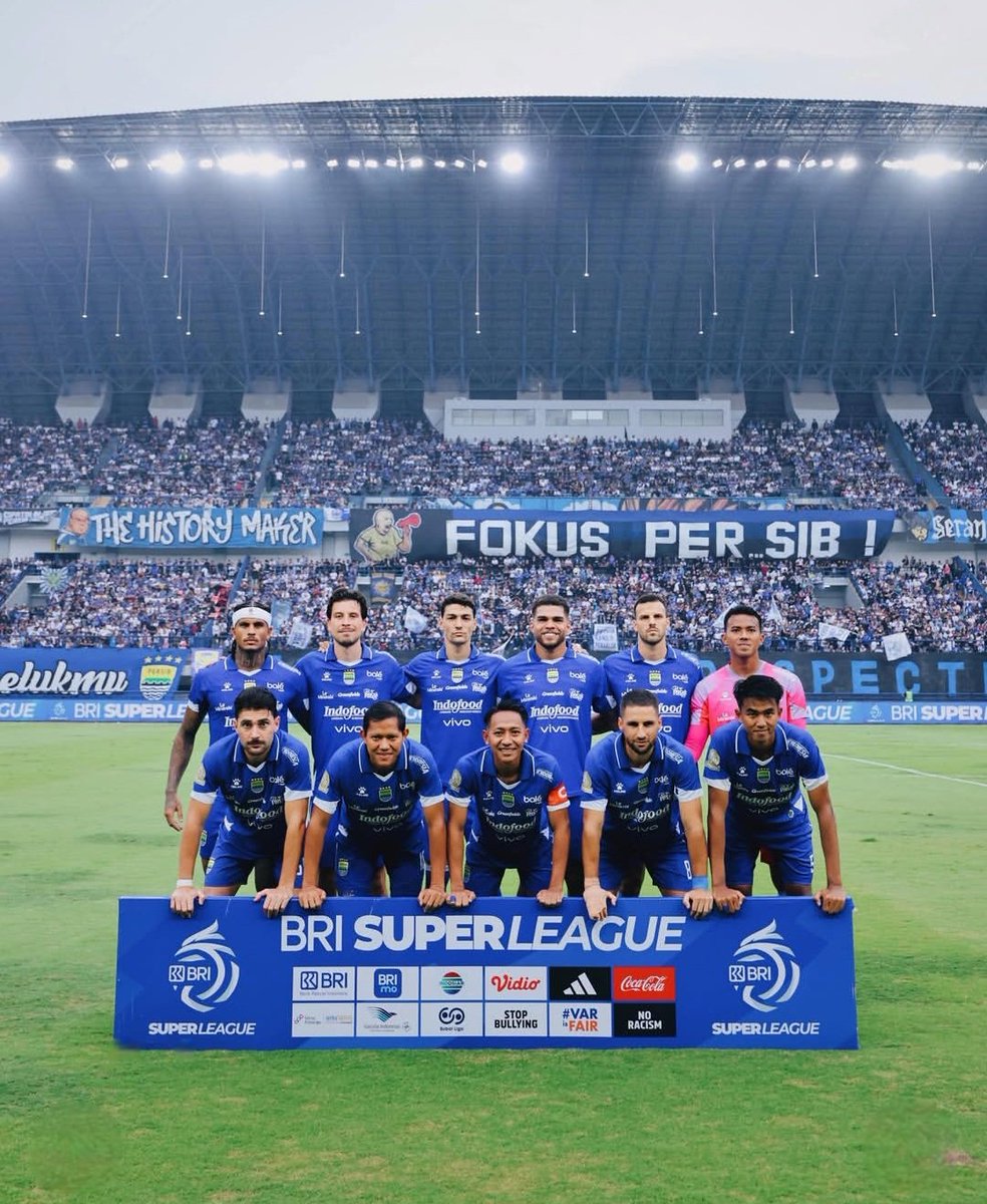 ftblindonesia's tweet photo. 𝗧𝗛𝗥𝗘𝗘 𝗜𝗡 𝗔 𝗥𝗢𝗪 𝗙𝗢𝗥 𝗣𝗘𝗥𝗦𝗜𝗕 𝗕𝗔𝗡𝗗𝗨𝗡𝗚 🏆🏆🏆

𝗖𝗵𝗮𝗺𝗽𝗶𝗼𝗻𝘀 𝗼𝗳 𝗜𝗻𝗱𝗼𝗻𝗲𝘀𝗶𝗮 𝗮𝗴𝗮𝗶𝗻 after winning the league in 2023/24, 2024/25 and now 2025/26.

Congratulations, Maung Bandung! ✨️💙 https://t.co/ZQKHmcIR5n