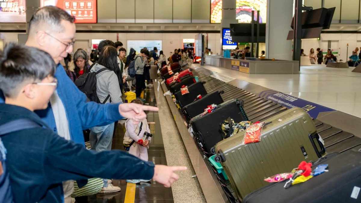 Image for the Tweet beginning: Systèmes obsolètes, valises égarées : l’IATA