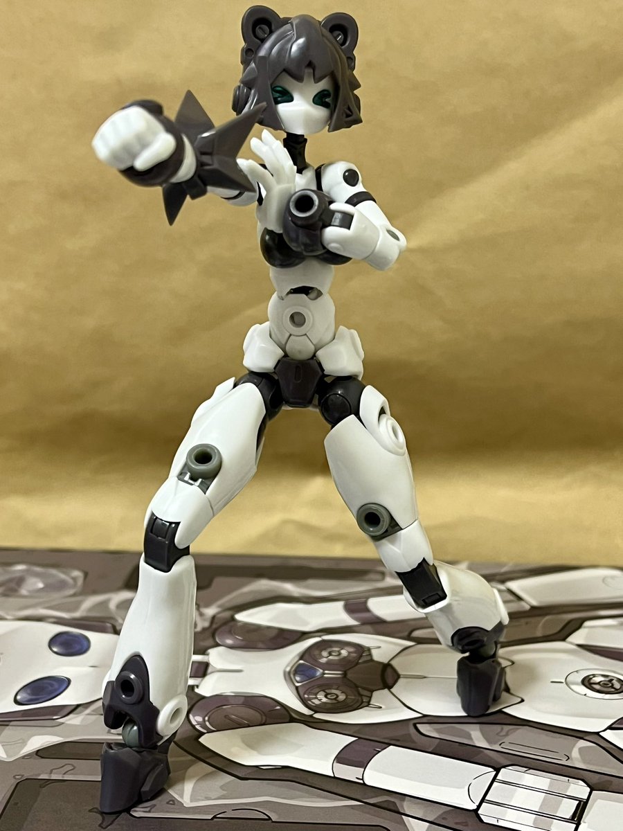 18eHg's tweet photo. ジーンインターフェアランスの02ちゃん
🚀ロケットパンチ❗️ https://t.co/uMBQIYW607