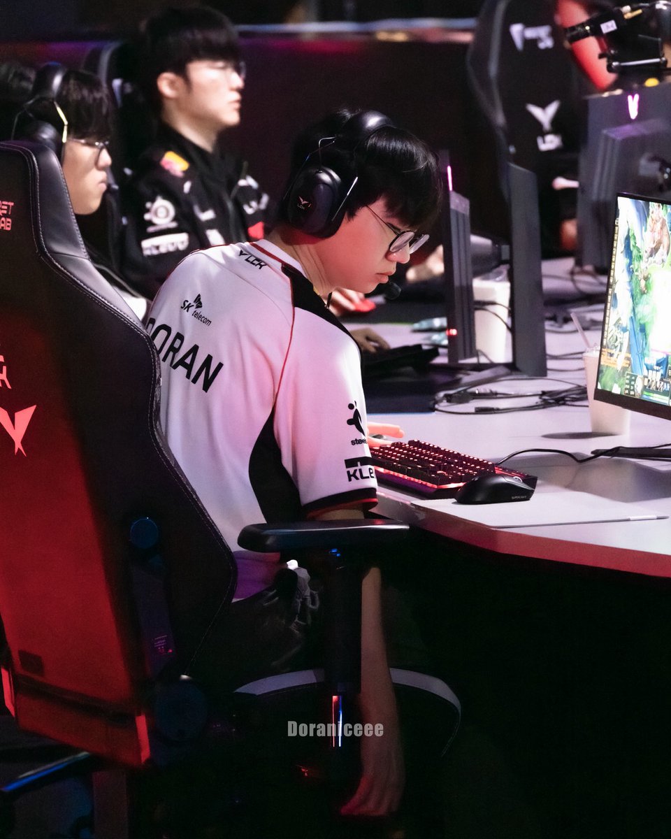 doraniceee's tweet photo. 260520 LCK R2 T1 vs KRX
#도란 #Doran

내일 경기 화이팅!🫸🏻🍀🫷🏻 https://t.co/04rNvgmZyr