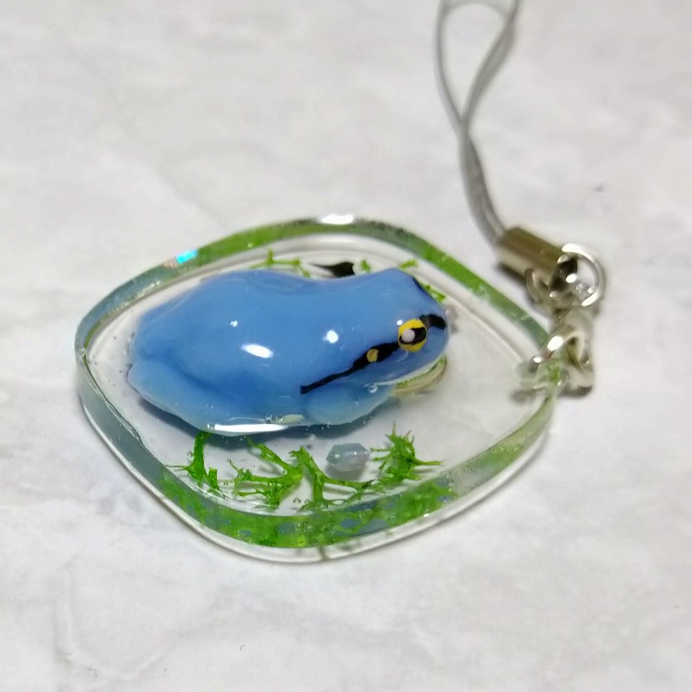 黄色欠乏のアマガエルストラップは売り切れました🐸 ありがとうござい