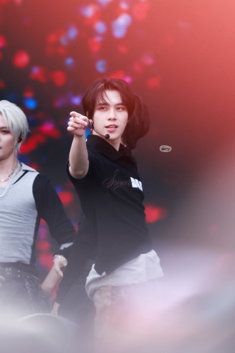 WONG ♥︎ HENDERY tweet media