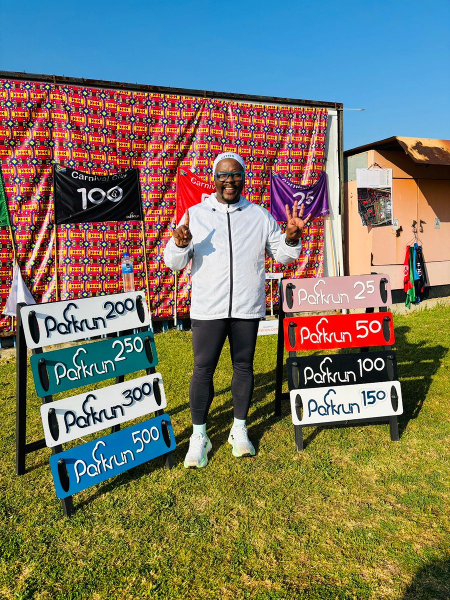 King_sifiso's tweet photo. I use my parkruns for speed work, and I know it’s not ideal, but it works for me 🤭🏃🏿‍♂️#ParkRunPB🏋🏿‍♀️ #Parkrun #FetchYourBody  #90DaysWithoutSugar #CapeTownMarathon #RunningWithTumiSole https://t.co/uEf7rqxYu3