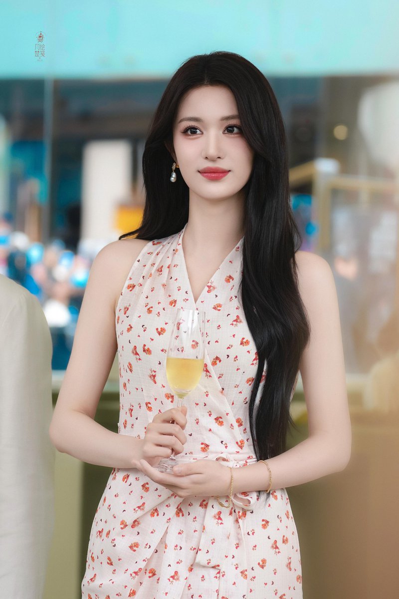 wcr_99's tweet photo. 𝟐𝟓𝟎𝟓𝟐𝟑 • LANCY FROM25 Beijing Event. (1/2)

Wang Churan at the LANCY FROM25 Pop-up Store in Sanlitun, Beijing.

©️月绘楚笺_王楚然

#WangChuran #王楚然 https://t.co/hNqUMqiia2