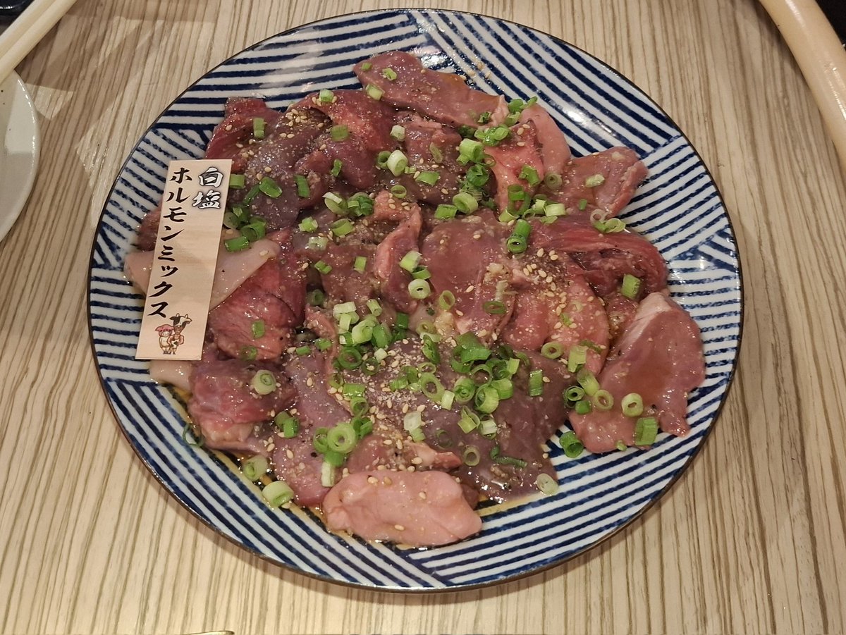 ノラン tweet media