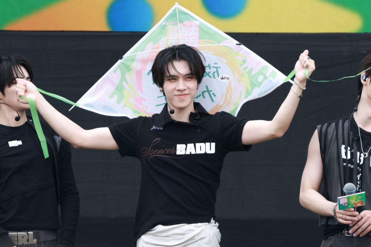 WONG ♥︎ HENDERY tweet media