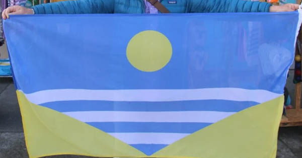 vexiupdate's tweet photo. 18MAY26

A New Zealander has launched "Te Rā," a new unofficial community sun flag celebrating the Tasman Bay coastline and local maritime communities of Māpua and Ruby Bay. #flag #vexillology #Mapua #RubyBay #Tasman #NewZealand 

🔗https://t.co/zPkZcIaENo https://t.co/kYP5nZ2h2N