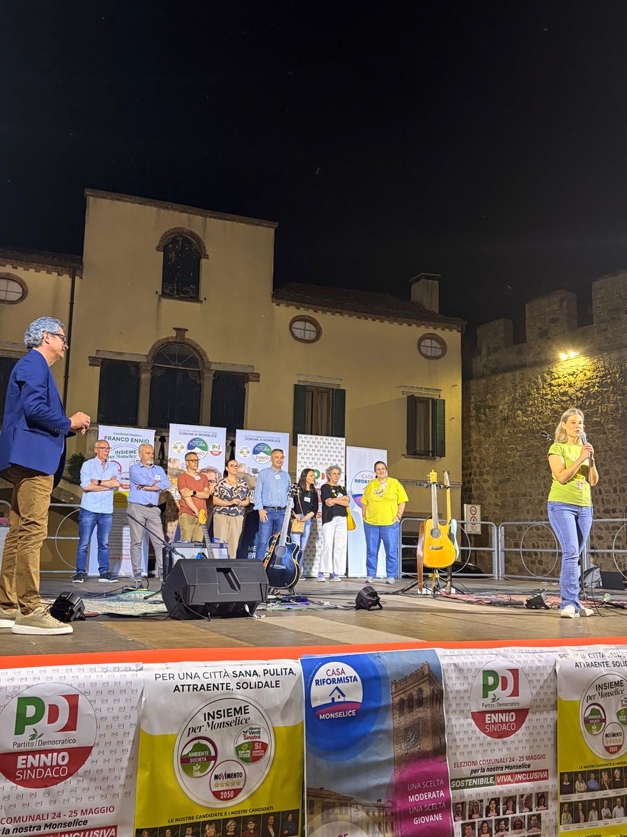 fmiazzi's tweet photo. https://t.co/y3n6N4KEcb

😉 Un bel colpo d'occhio in piazza Mazzini... tante/I per la serata di chiusura della campagna elettorale del candidato Sindaco Franco Ennio 

Tanti contributi tra cui quello della nostra Lista "Insieme per Monselice" 💢

➡️ Si vota il 24 e 25/5 https://t.co/u7P679tPbV