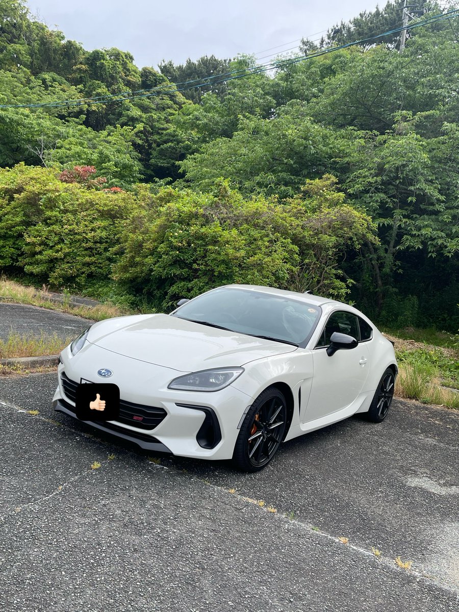 つちのこ tweet media