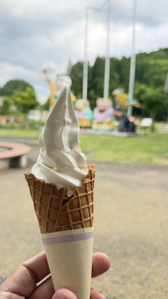 lytopia's tweet photo. 休憩🍦 https://t.co/1CkhpB4X2S