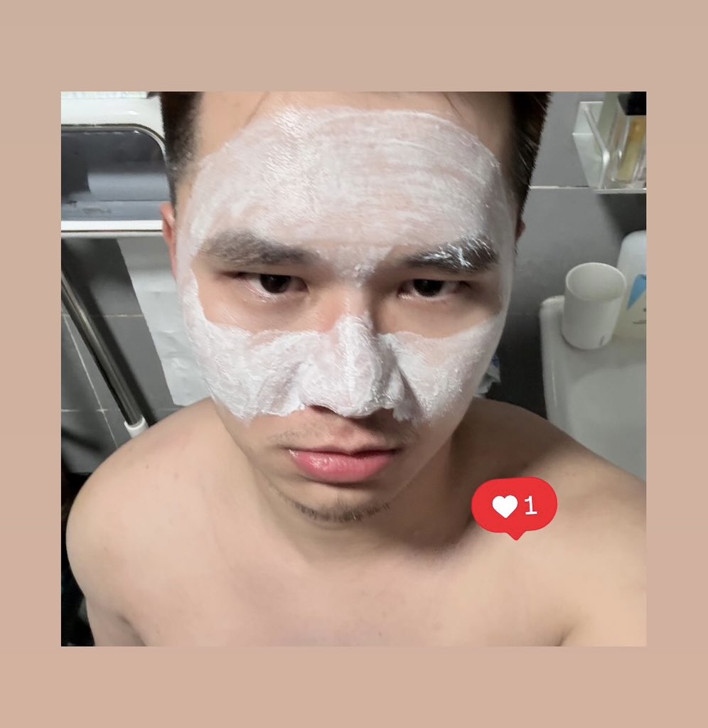 Oliver tweet media