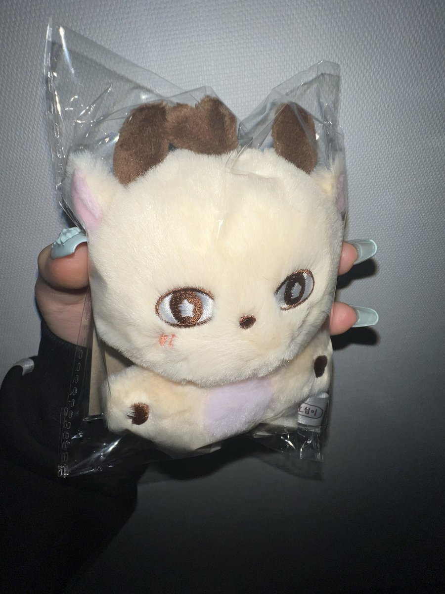 wizzing0055's tweet photo. 뚱띠소심 https://t.co/9Ov7csA5xM