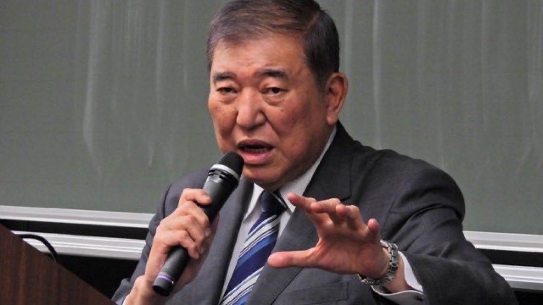 tanakaseiji15's tweet photo. 【石破茂】石破前首相、高市首相批判「日米同盟に頼るのはそんなに素晴らしいこと？」日本がアメリカに過度に依存しているから近隣国との紛争リスクを冒している、中国と対話すべきと警告

何言ってんだ！
コイツ！ https://t.co/GoqeUu8Z6r