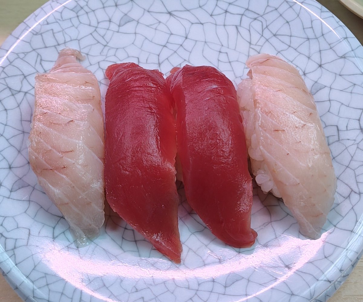 まぐろ びんとろ(・ε・`)