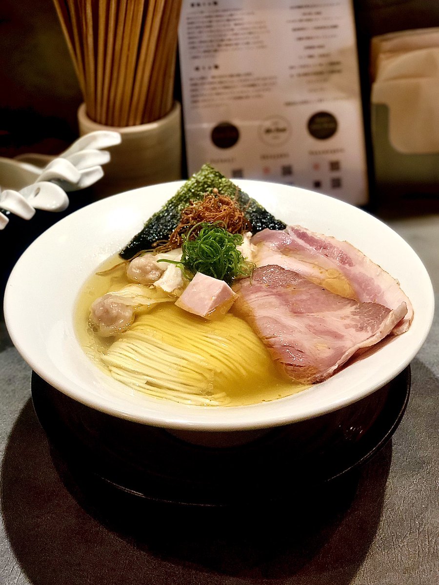 nik_PF's tweet photo. 祐天寺 Ramen Break Beats
《特上SIOらぁ麺》

「鴨南蛮 醤油らぁ麺」以来ちょうど1ヶ月振りのブレビさん。

「Ramen Afro Beats」「Ramen Jazzy Beats」に続く4号店「Tsukemen Back to Back」を近く武蔵小山にオープンとの事で楽しみ！ 今日もめっちゃ美味しかった〜✨
ご馳走様です♪ https://t.co/kwb4SX7l1i