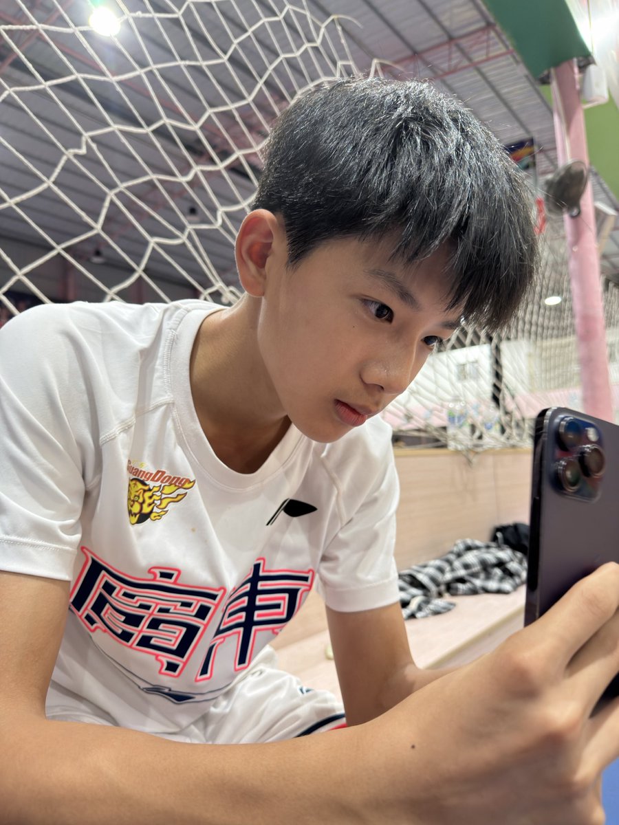 只认识靓仔 tweet media