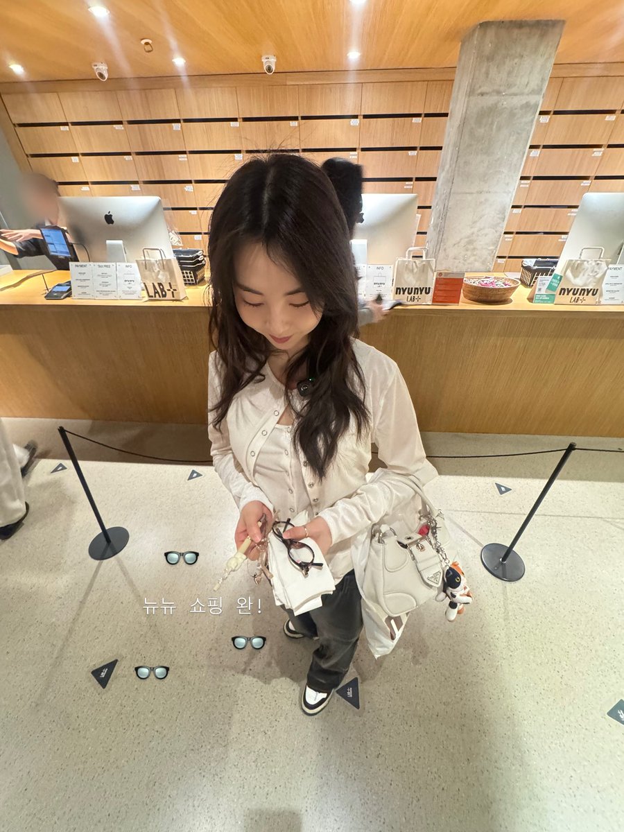627hee's tweet photo. https://t.co/bduHJJb43Z
