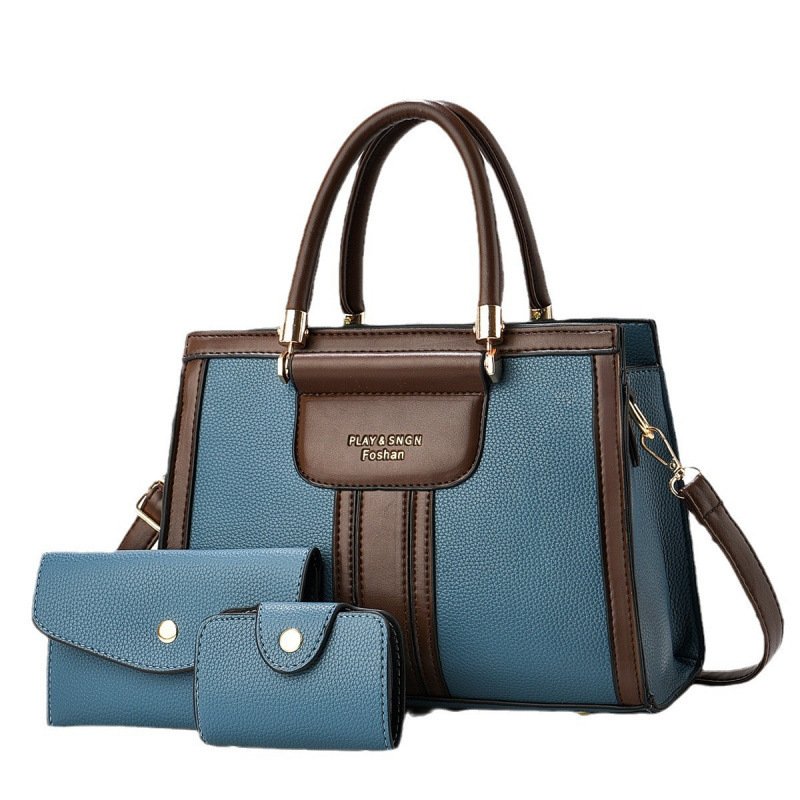 Miss_bigg's tweet photo. This classy luxury handbag set was originally sold for ₦25,000 
Now going for just ₦23,000

Perfect for outings, office, meeting, convention,church &amp; everyday slay 
⚠️ No restock! 

Send a DM now before someone else grabs it 🏃🏽‍♀️ 
WA: 08101118657 
Location: Lagos https://t.co/7DRGGdNtN6