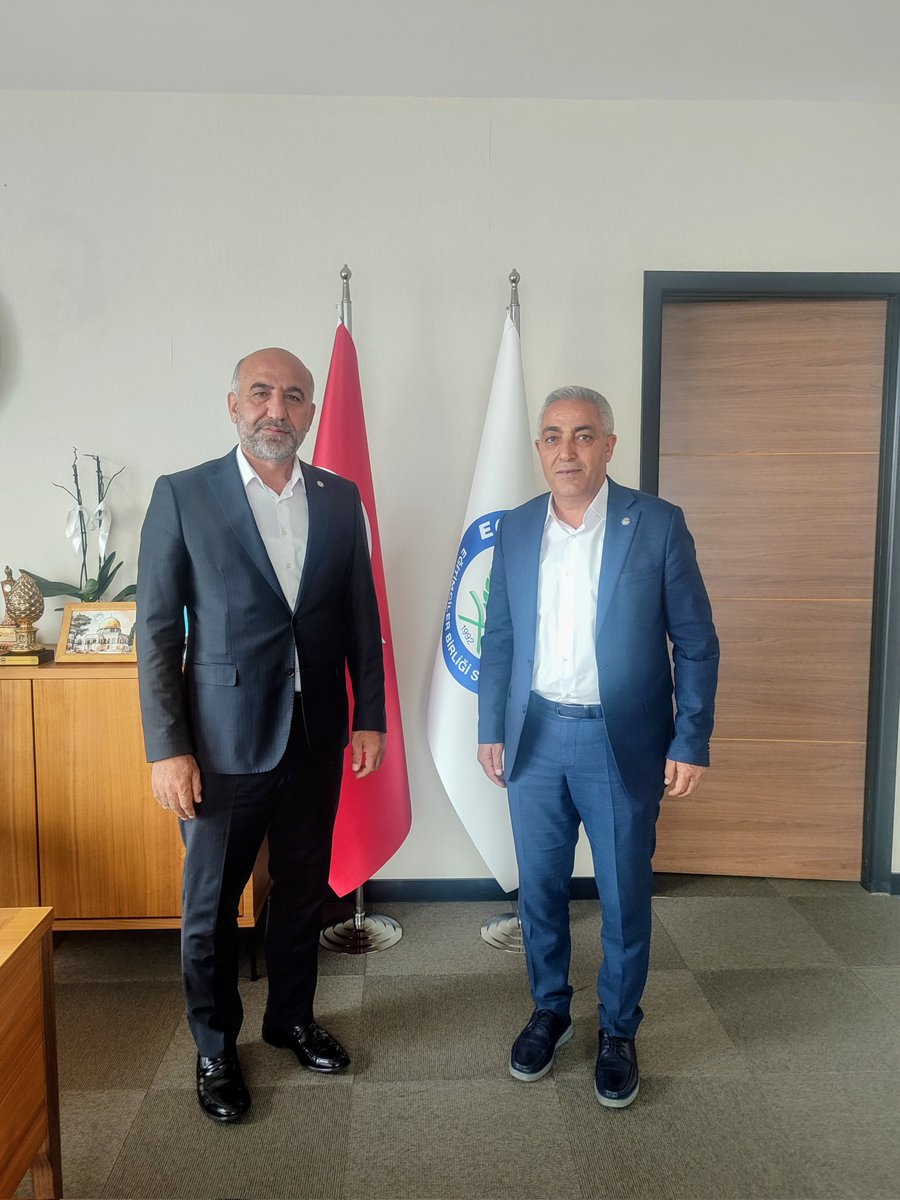 AzizDncr's tweet photo. Sumud Filosu ile İspanya'da başlayan yolculuklarının 33.gününde Yunanistan açıklarında İTrailin müdahalesi ile gözaltına alınan ve çeşitli işkencelere maruz kalan genel başkan yardımcımız Sayın @alideniz02 'e teşekkür ve geçmiş olsun ziyaretinde bulundum. https://t.co/mw5gsrogje